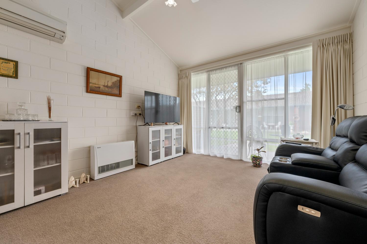 060_Ashleigh_House_Accom